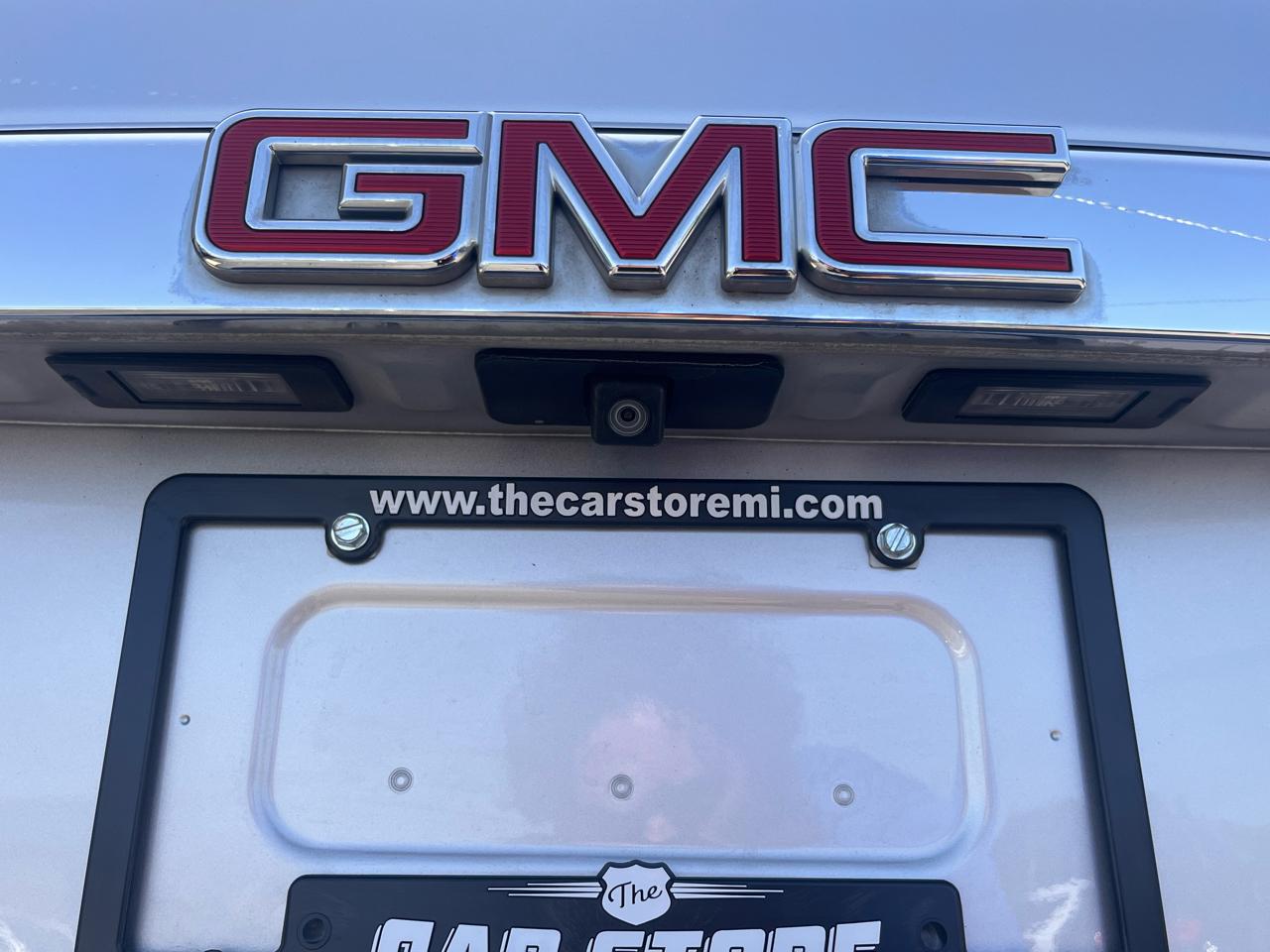 GMC Yukon XL 4WD 4dr Denali 2017