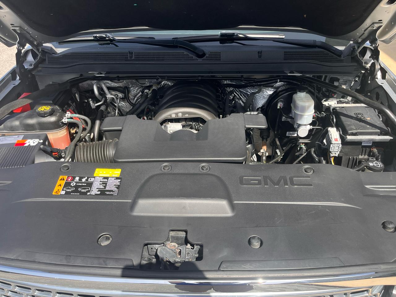 GMC Yukon XL 4WD 4dr Denali 2017