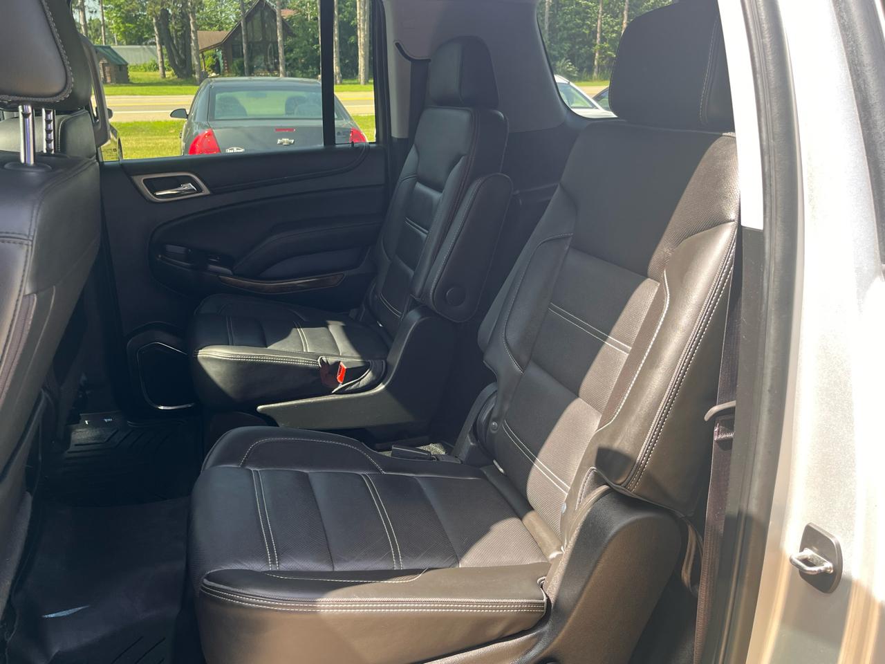 GMC Yukon XL 4WD 4dr Denali 2017