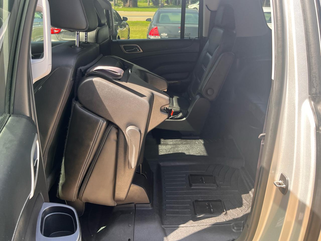 GMC Yukon XL 4WD 4dr Denali 2017