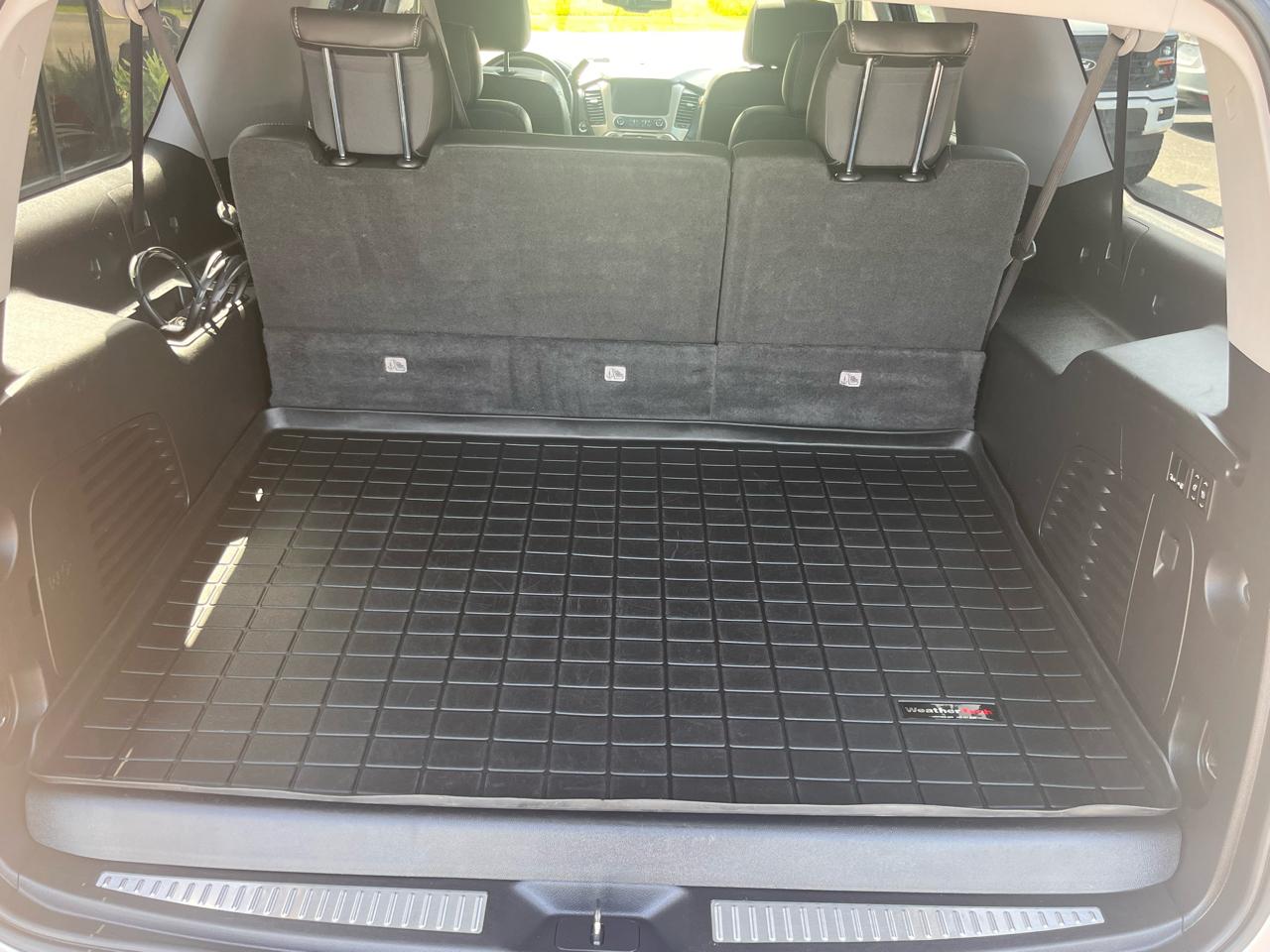 GMC Yukon XL 4WD 4dr Denali 2017