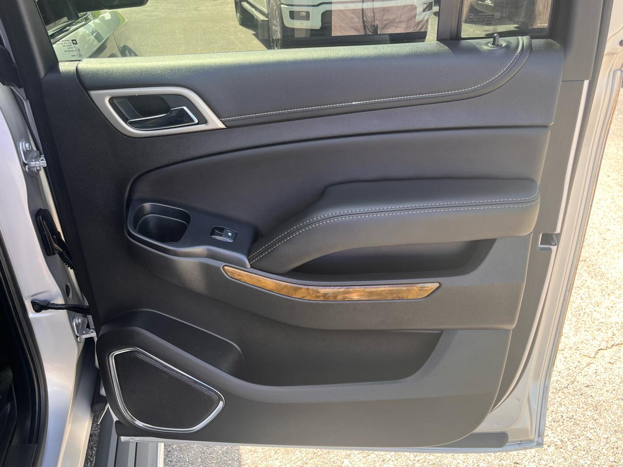 GMC Yukon XL 4WD 4dr Denali 2017