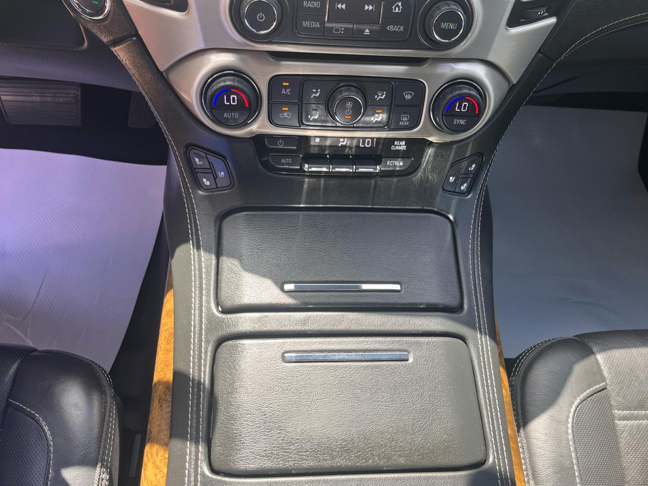 GMC Yukon XL 4WD 4dr Denali 2017