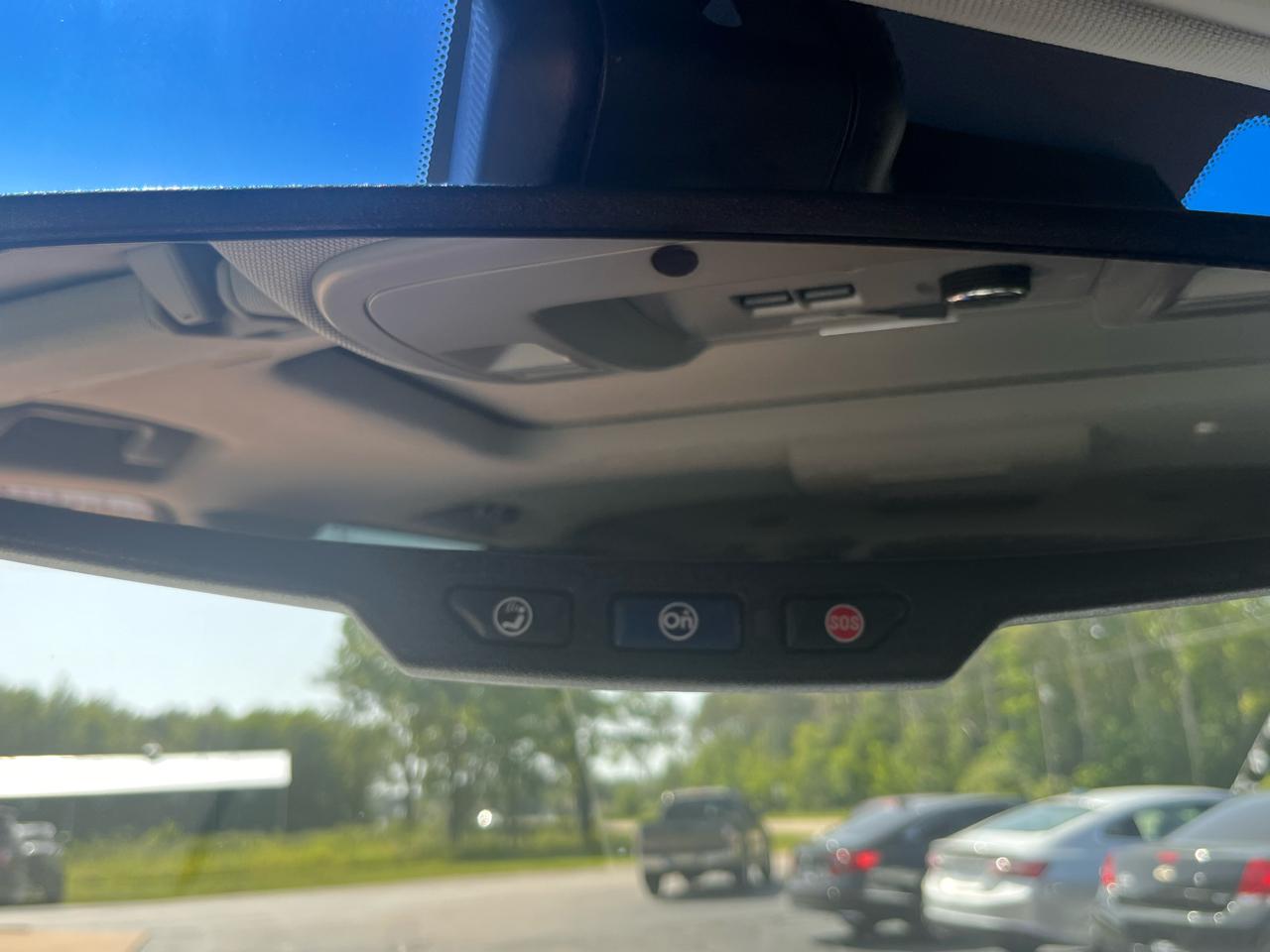GMC Yukon XL 4WD 4dr Denali 2017