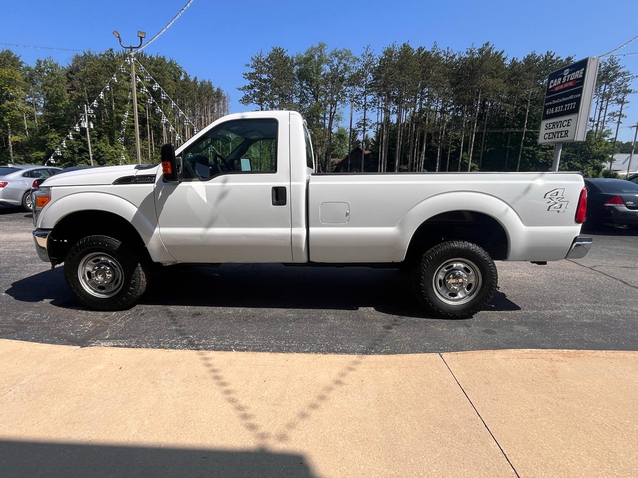 Ford Super Duty F-250 SRW XL 4WD Reg Cab 8' Box 2015