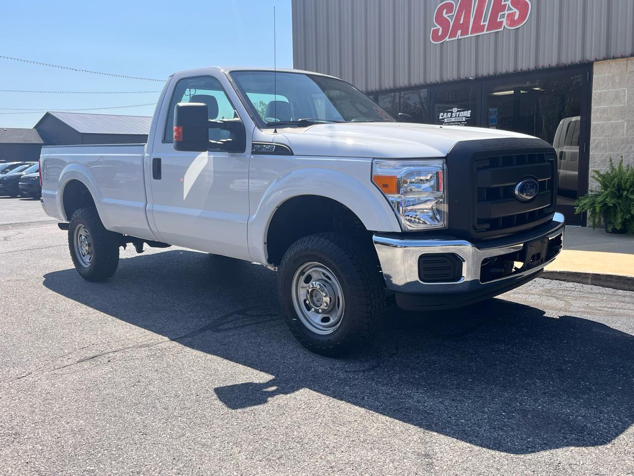 Ford Super Duty F-250 SRW XL 4WD Reg Cab 8' Box 2015