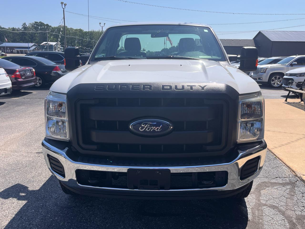 Ford Super Duty F-250 SRW XL 4WD Reg Cab 8' Box 2015