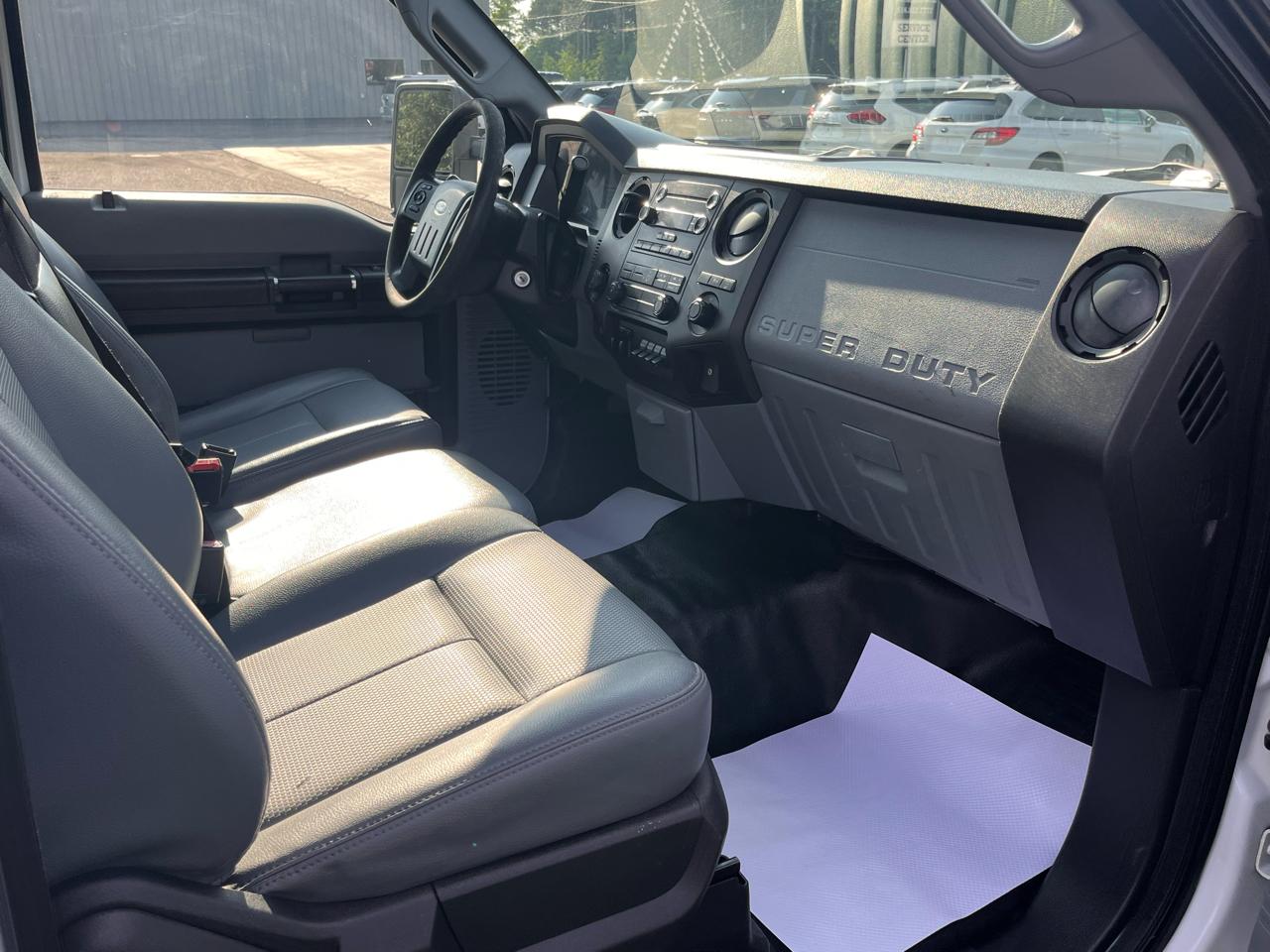 Ford Super Duty F-250 SRW XL 4WD Reg Cab 8' Box 2015