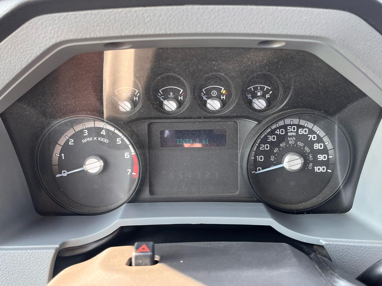 Ford Super Duty F-250 SRW XL 4WD Reg Cab 8' Box 2015