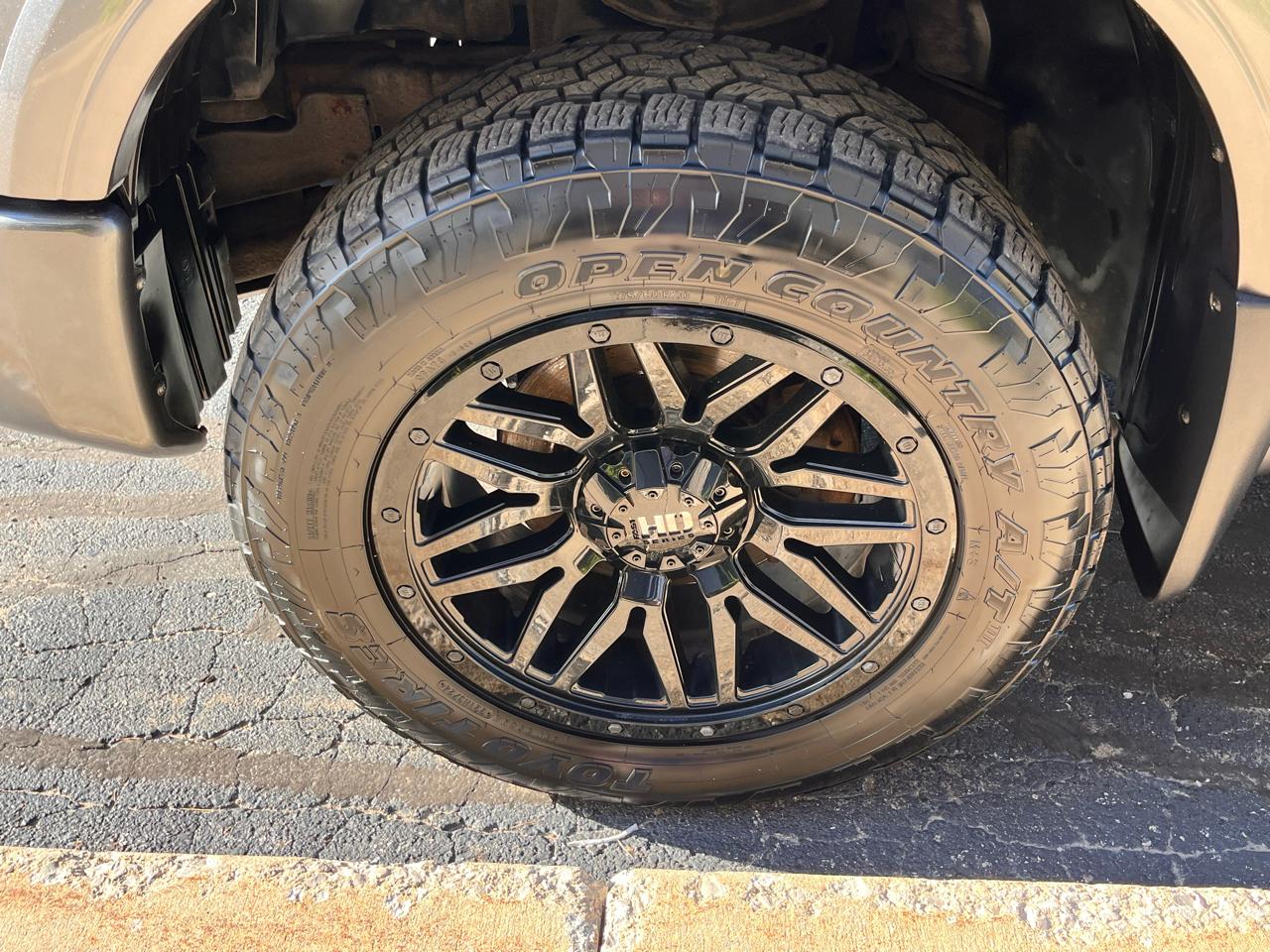 Nissan Titan 4x4 Crew Cab PRO-4X 2017