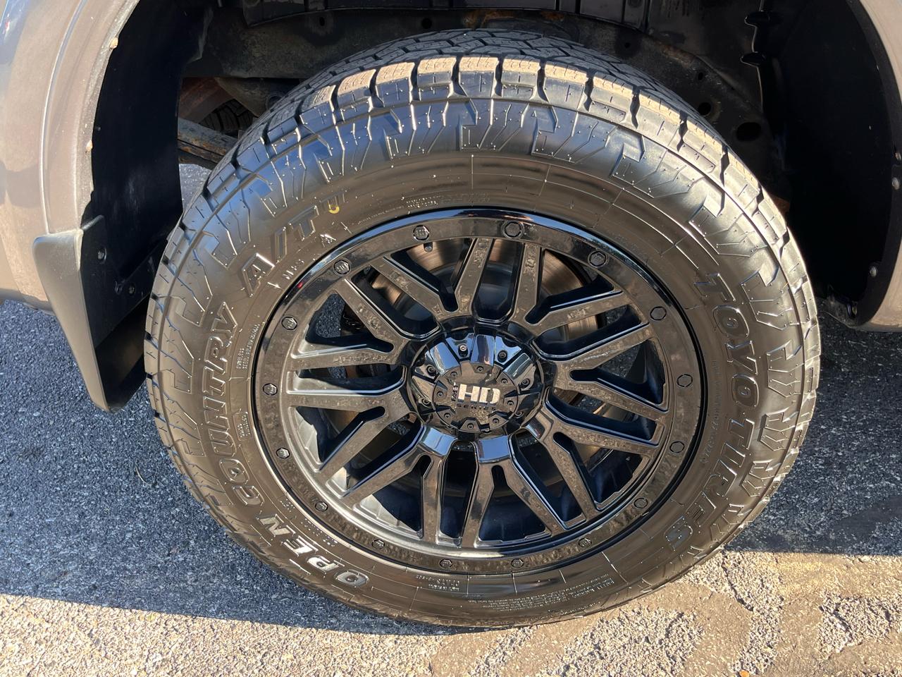 Nissan Titan 4x4 Crew Cab PRO-4X 2017