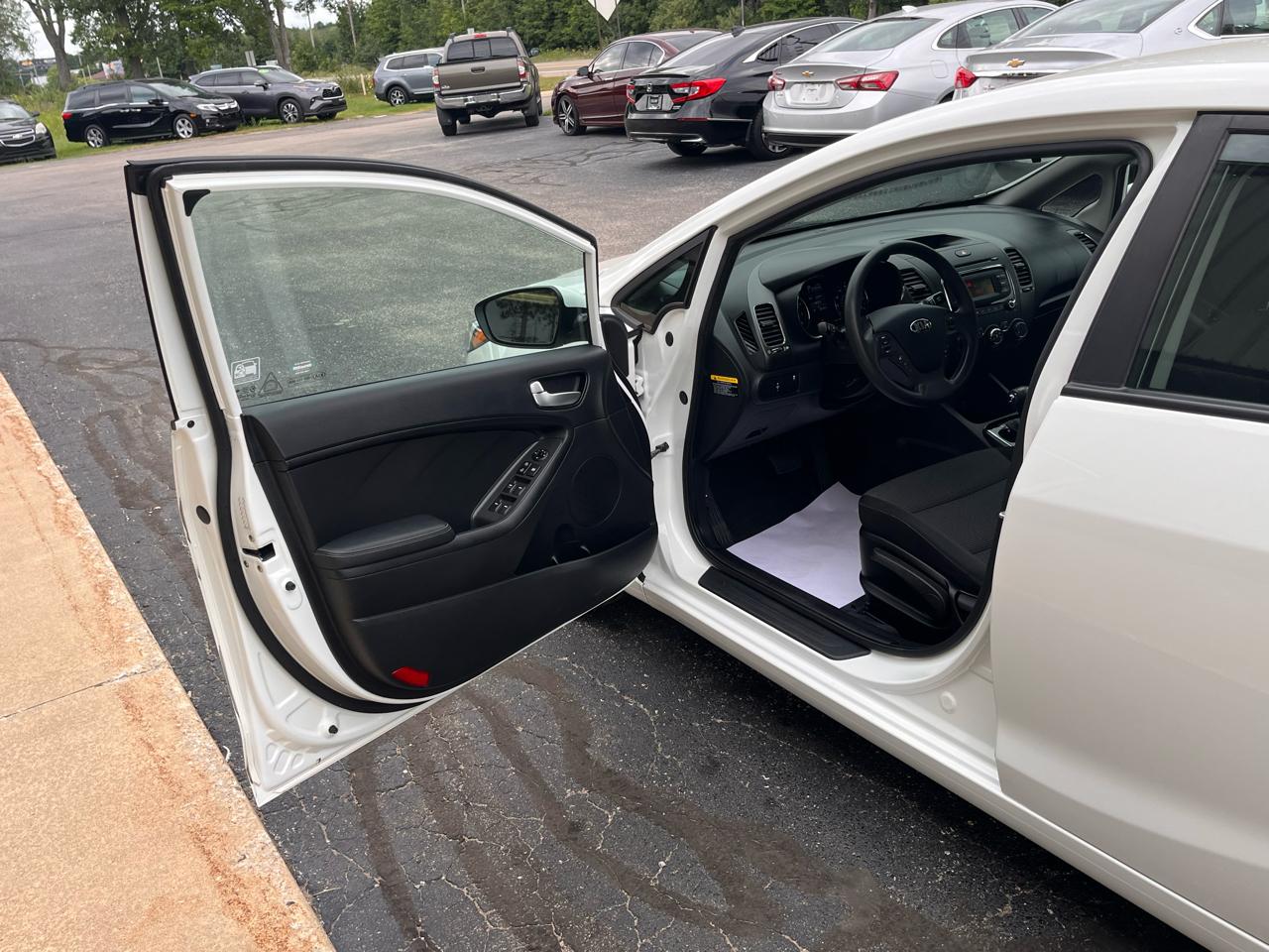 Kia Forte LX Auto 2017
