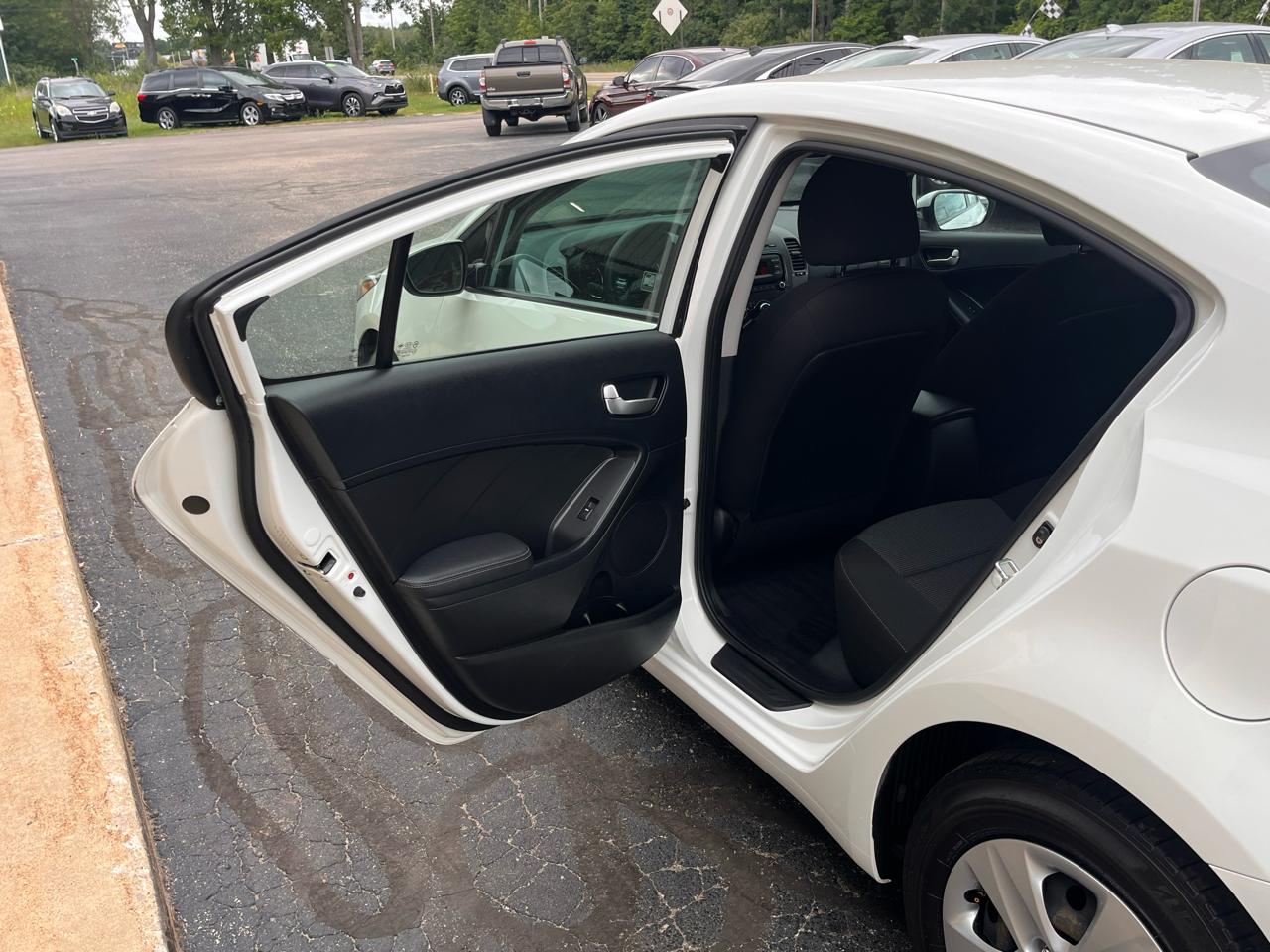Kia Forte LX Auto 2017