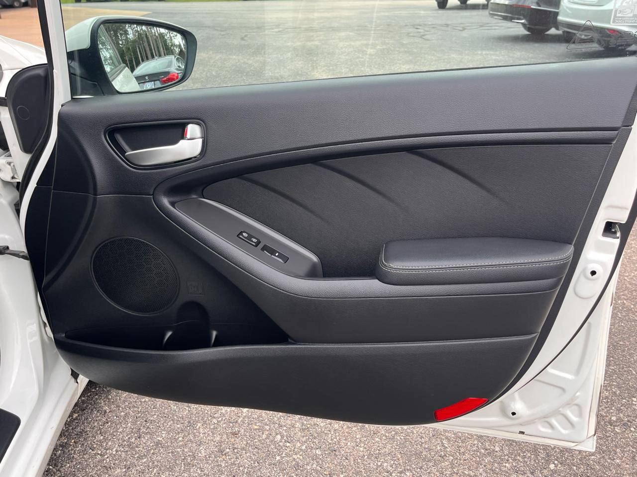 Kia Forte LX Auto 2017