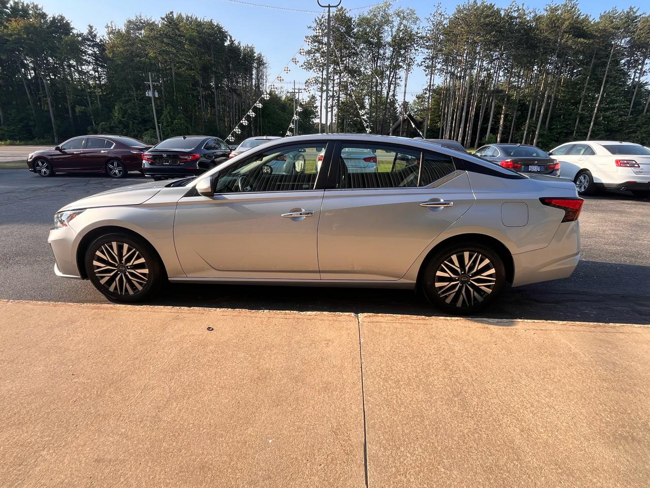 Nissan Altima 2.5 SV Sedan 2023