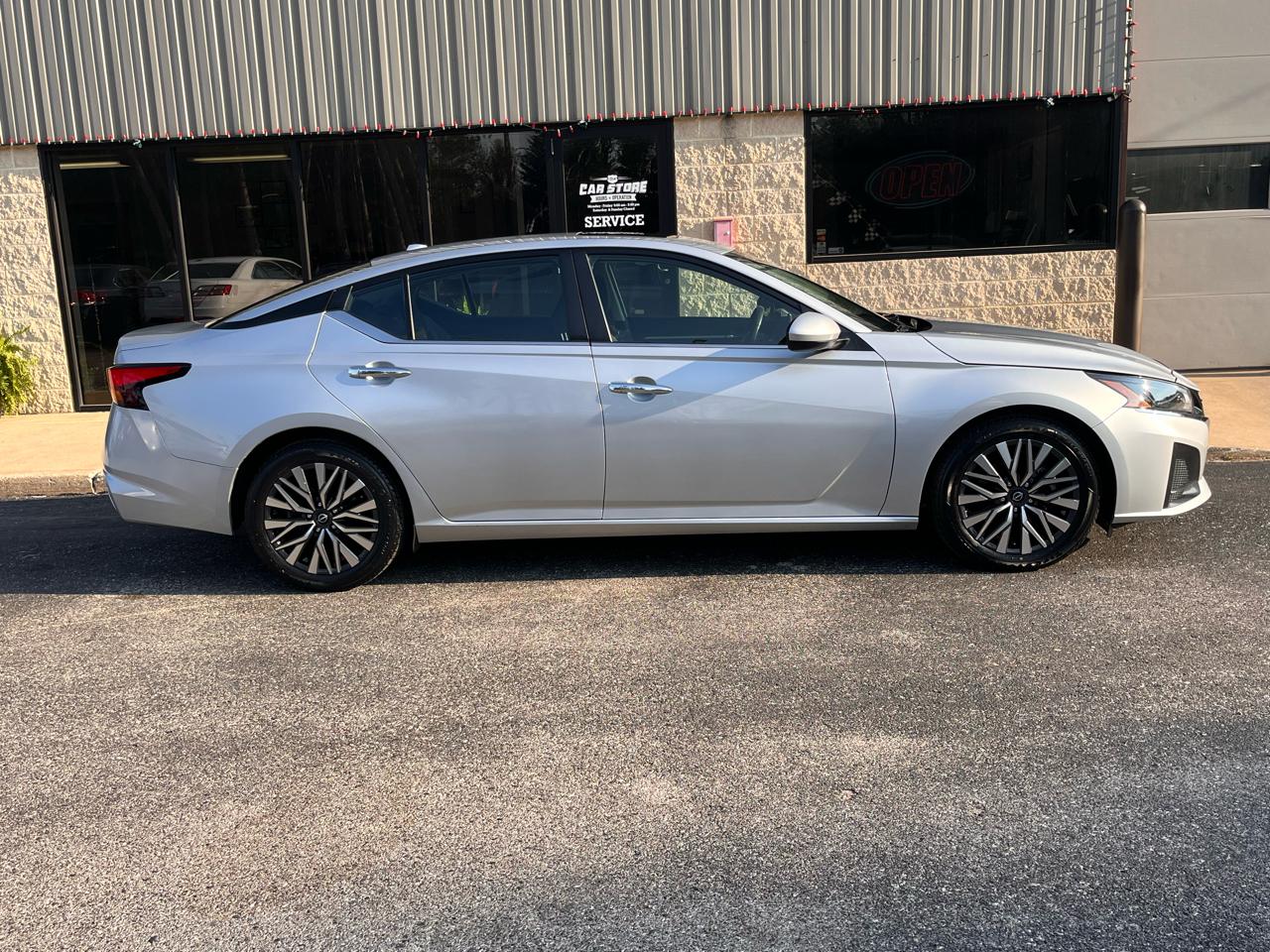 Nissan Altima 2.5 SV Sedan 2023