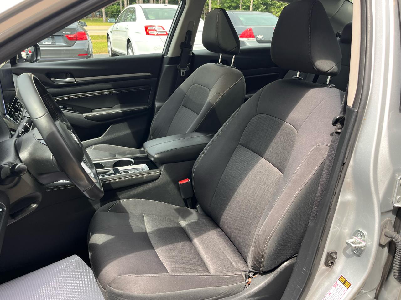 Nissan Altima 2.5 SV Sedan 2023