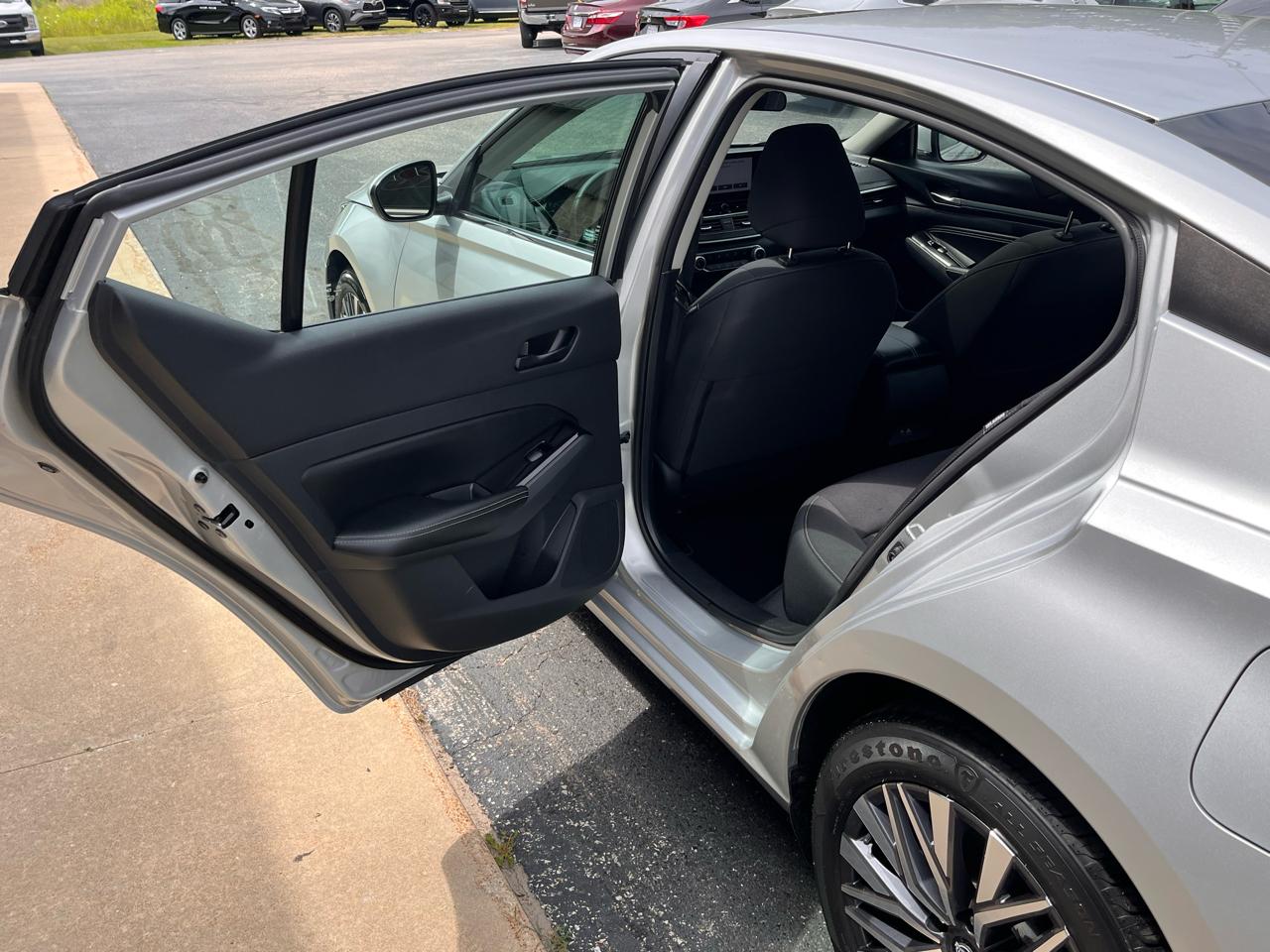 Nissan Altima 2.5 SV Sedan 2023