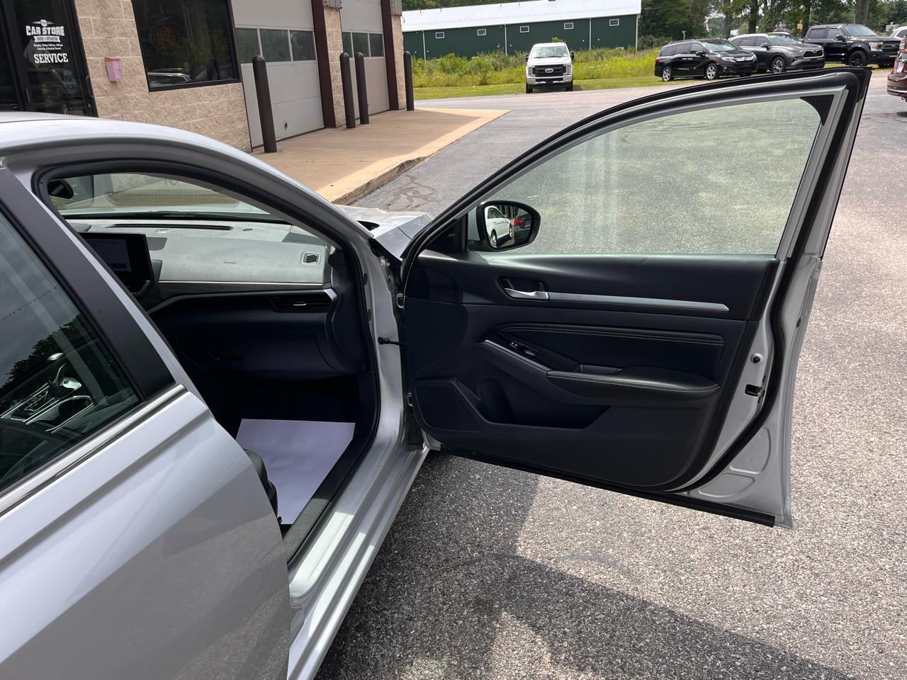 Nissan Altima 2.5 SV Sedan 2023