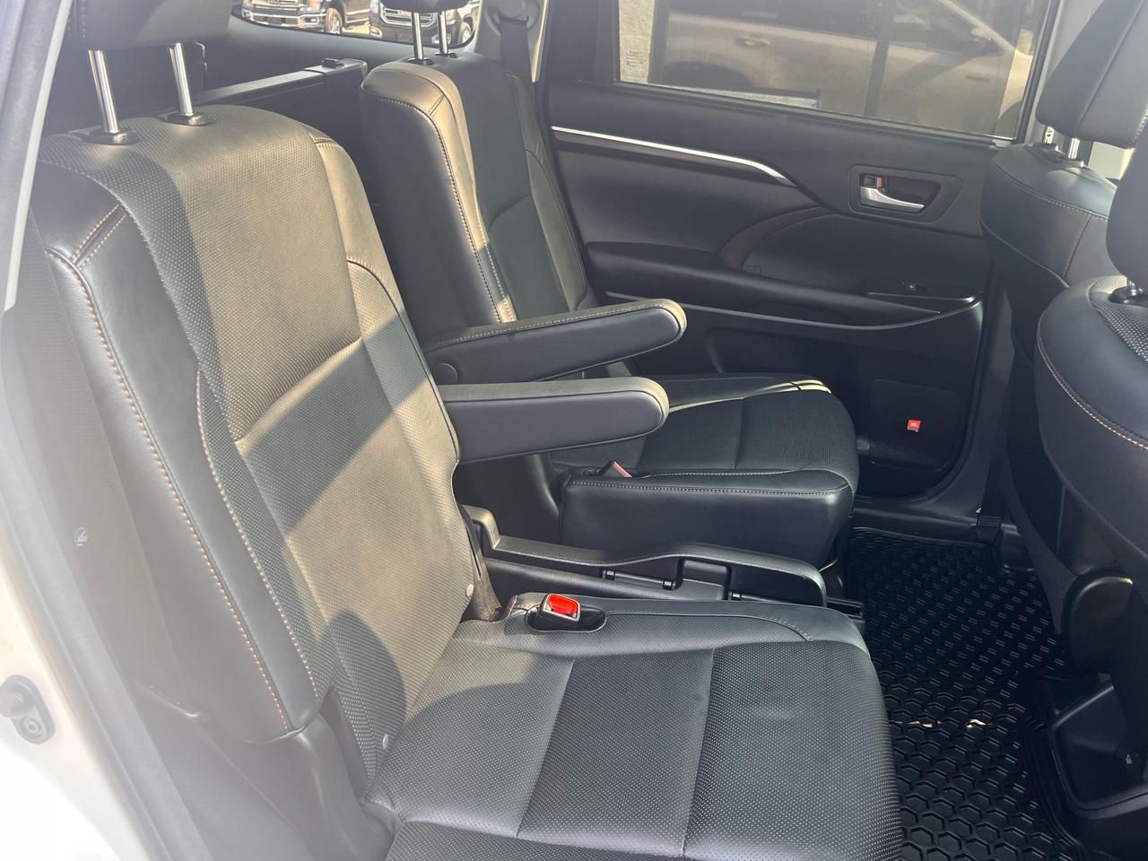 Toyota Highlander Hybrid  2016