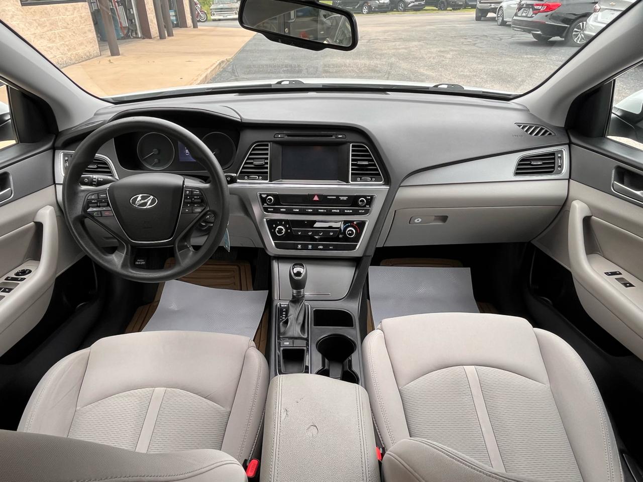 Hyundai Sonata 4dr Sdn 1.6T Eco w/Tire Kit 2016