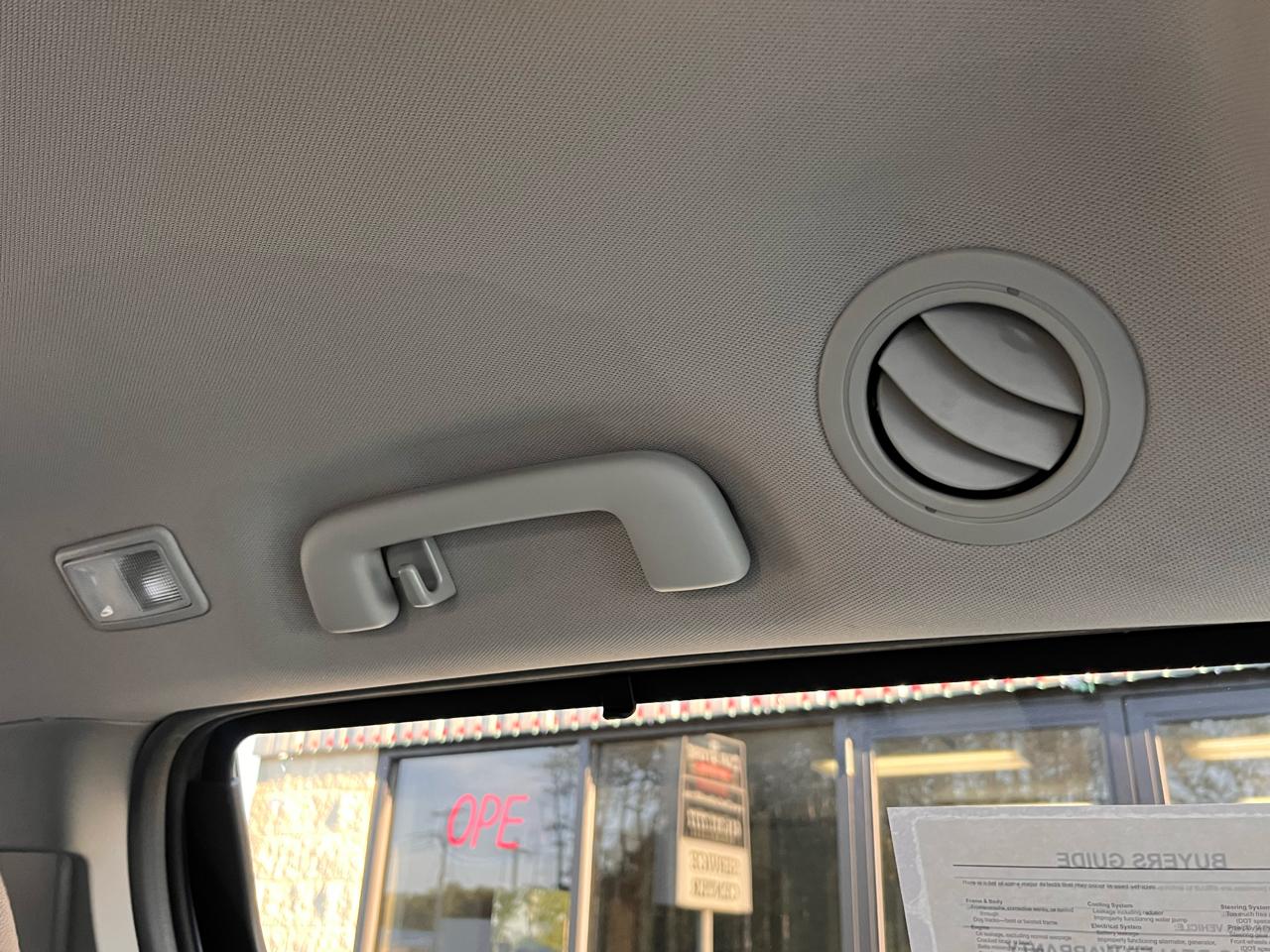 Toyota Sienna XLE Auto Access Seat FWD 7-Passenger (Natl) 2017