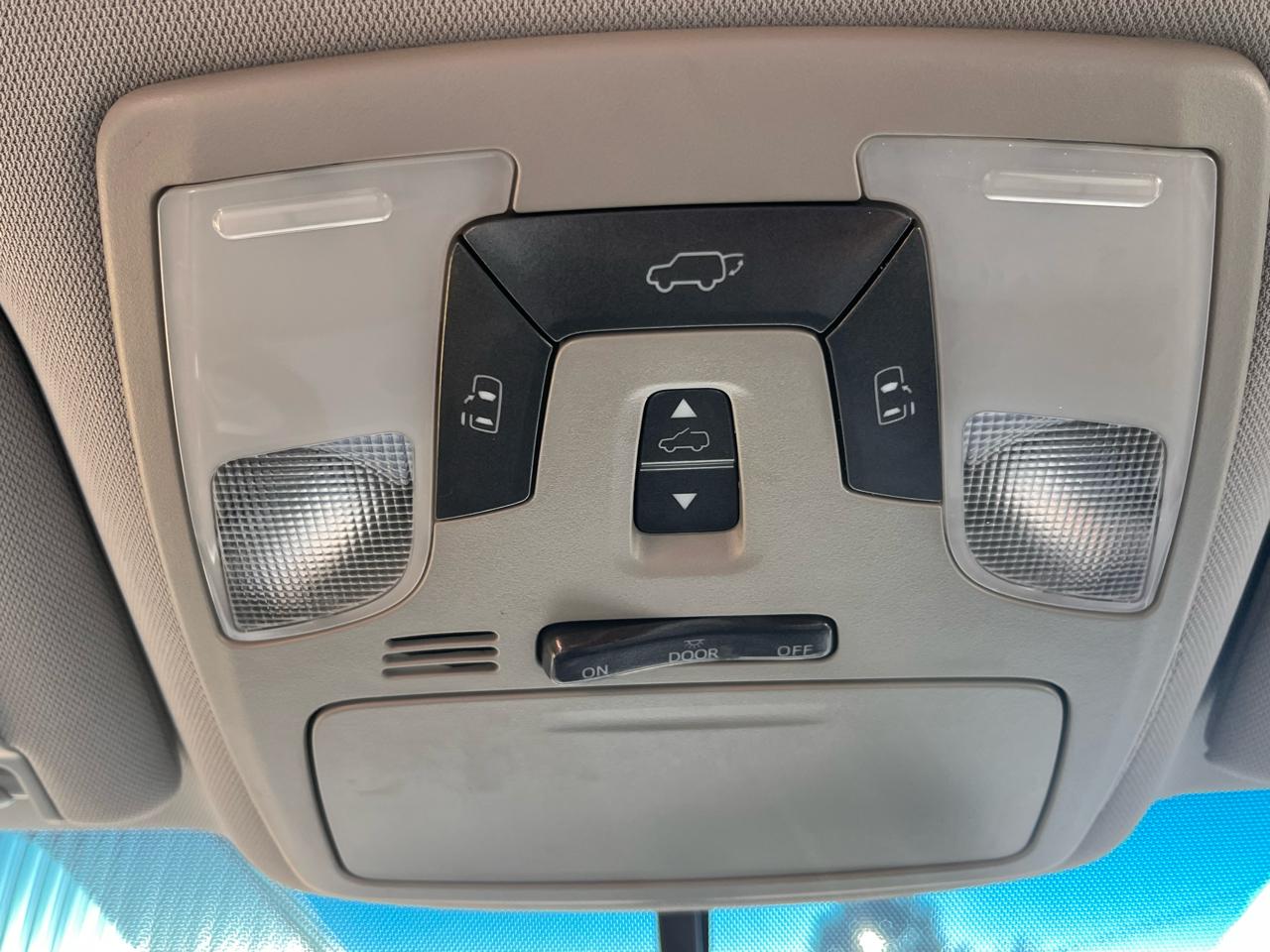 Toyota Sienna XLE Auto Access Seat FWD 7-Passenger (Natl) 2017