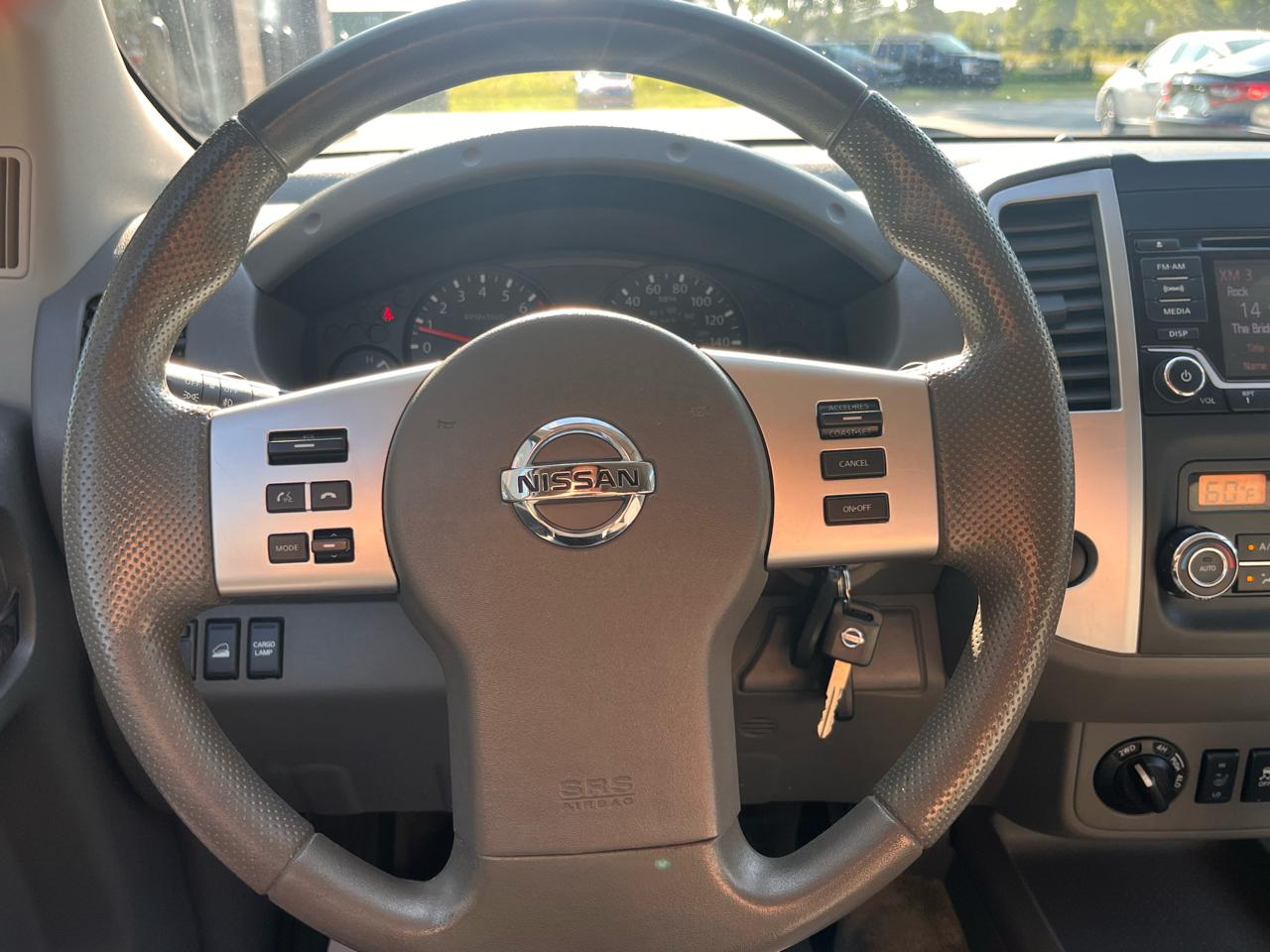Nissan Frontier 2017.5 Crew Cab 4x4 SV V6 Auto Long Bed 2017