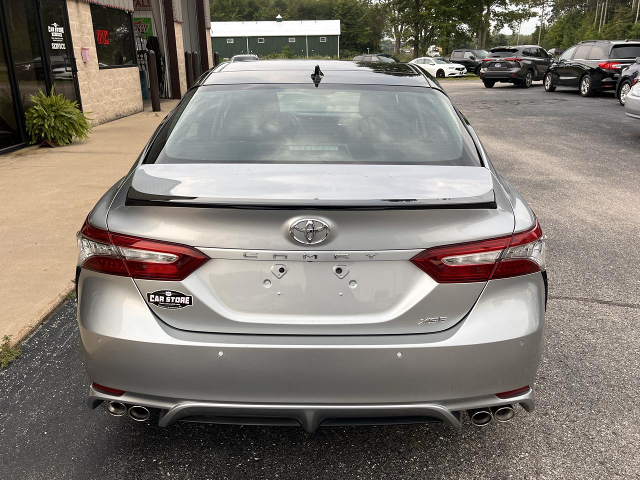 Toyota Camry  2018
