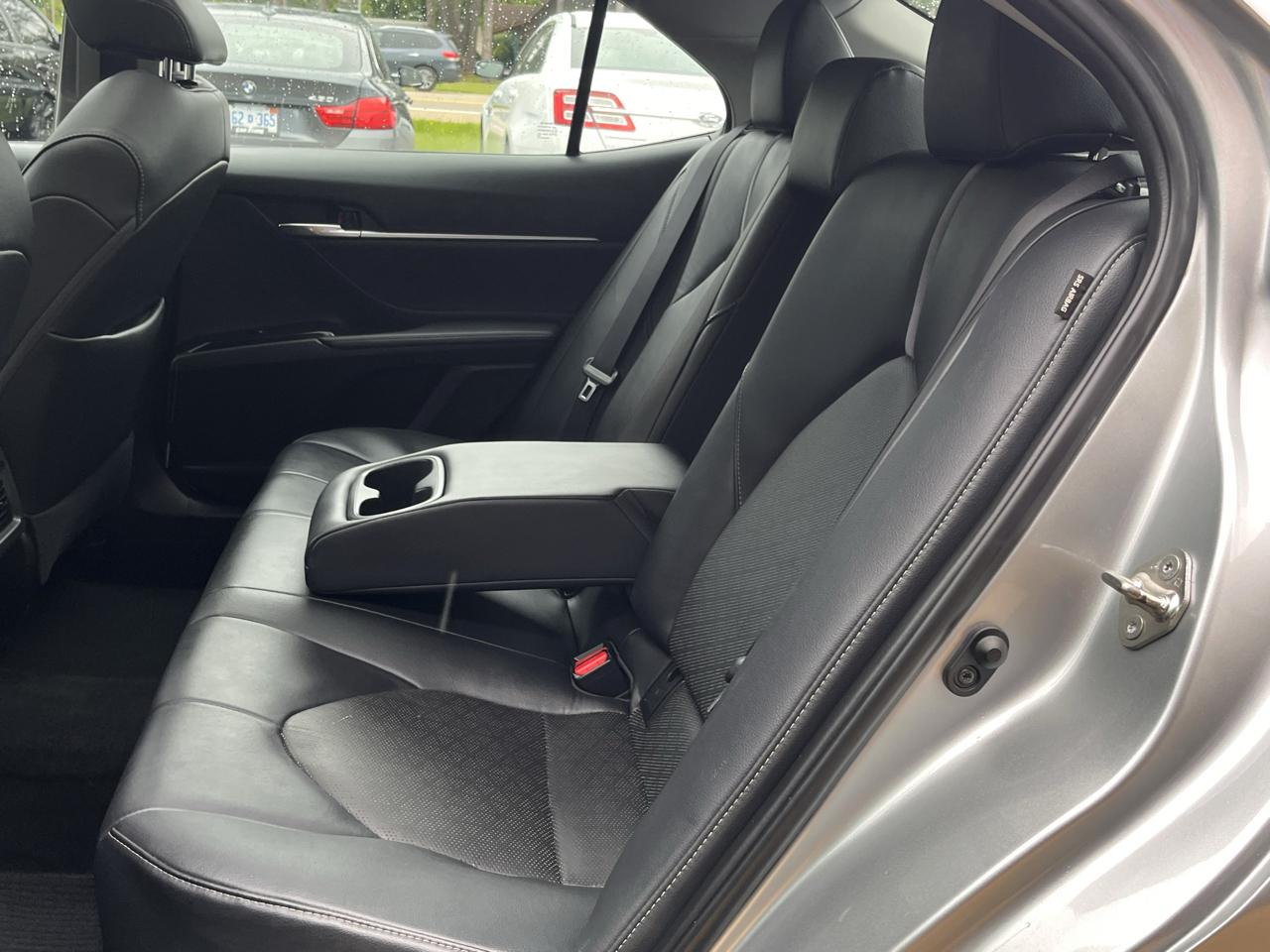 Toyota Camry  2018
