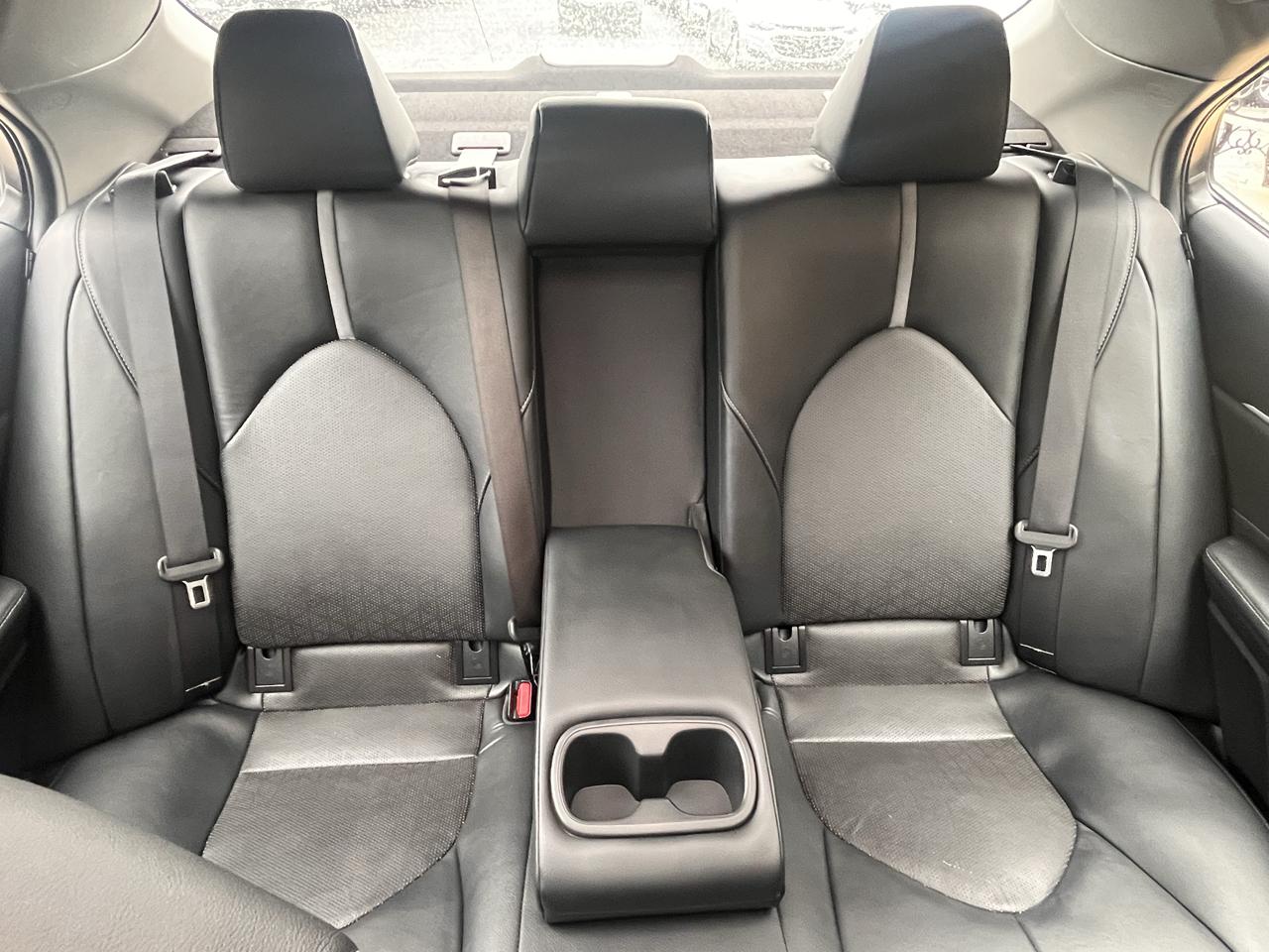 Toyota Camry  2018