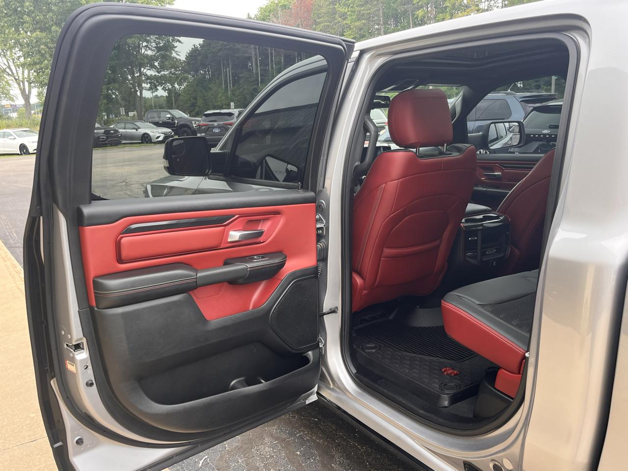 RAM 1500 Rebel 4x4 Crew Cab 5'7" Box 2019