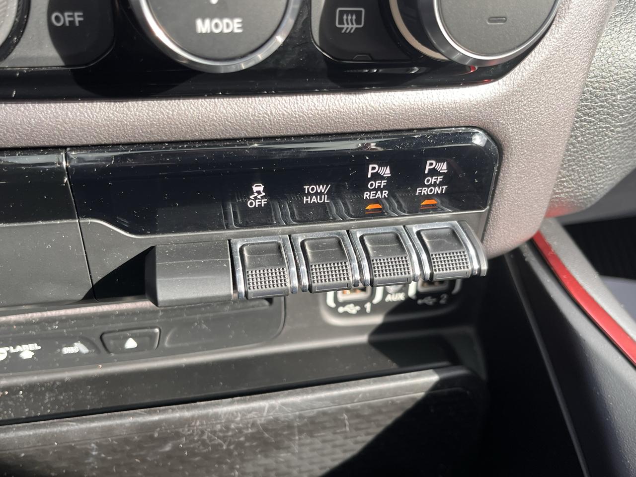 RAM 1500 Rebel 4x4 Crew Cab 5'7" Box 2019