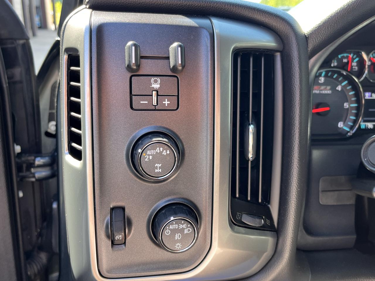 Chevrolet Silverado 1500 LD 4WD Double Cab LT w/2LT 2019