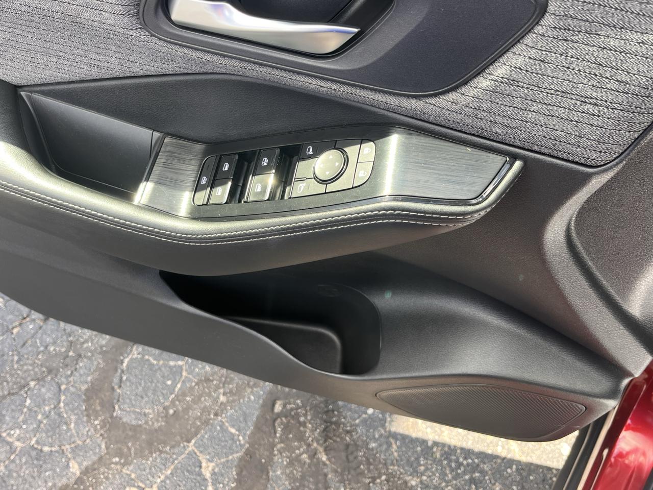 Nissan Rogue AWD SV 2021