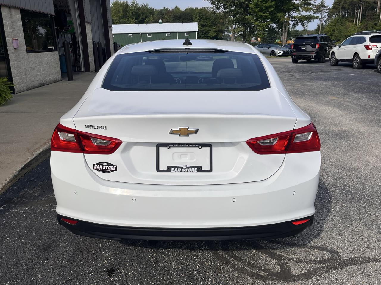 Chevrolet Malibu 4dr Sdn LS w/1FL 2020
