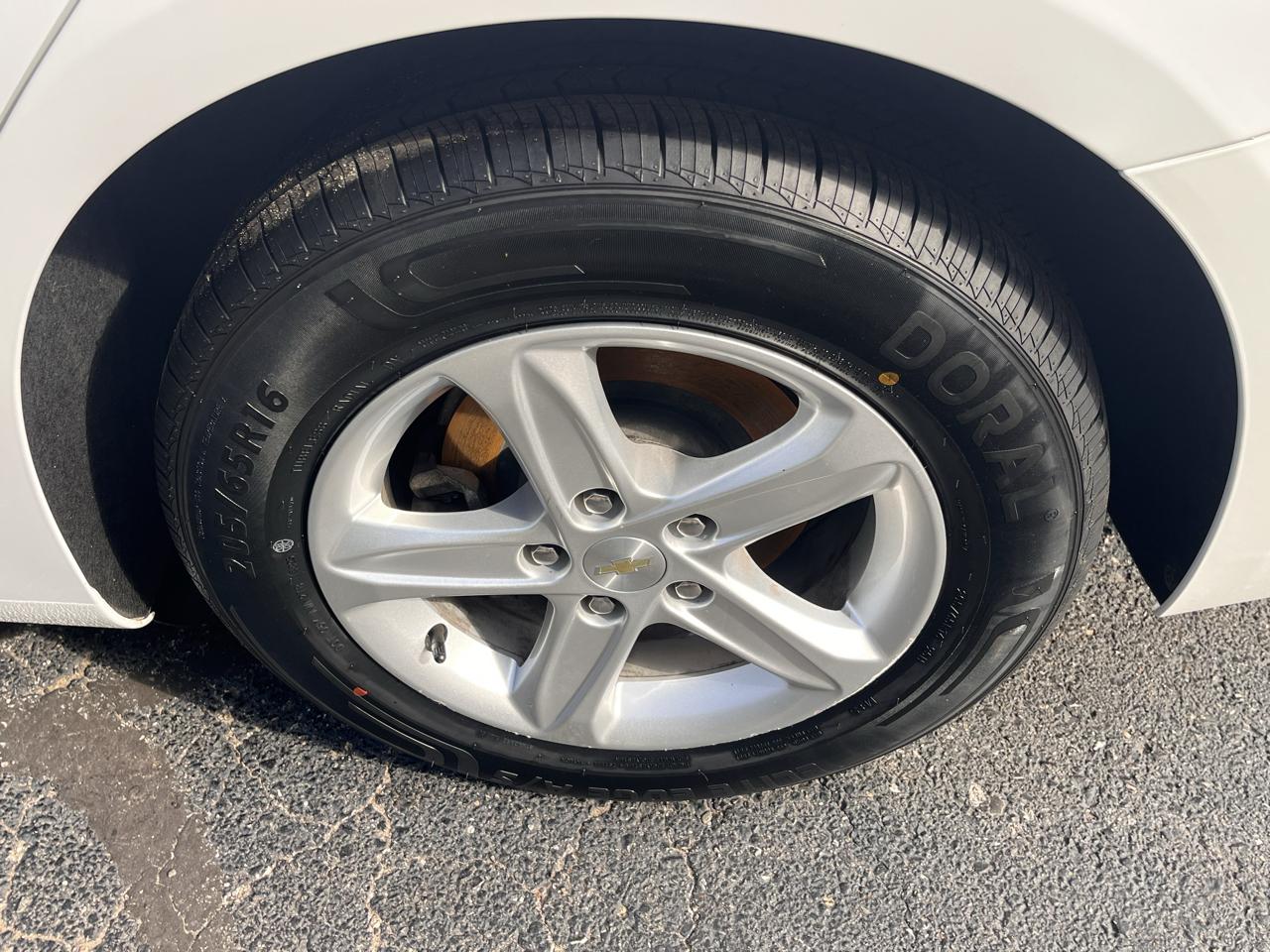 Chevrolet Malibu 4dr Sdn LS w/1FL 2020