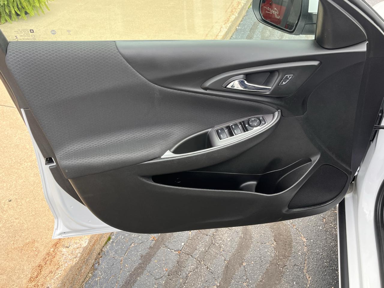 Chevrolet Malibu 4dr Sdn LS w/1FL 2020