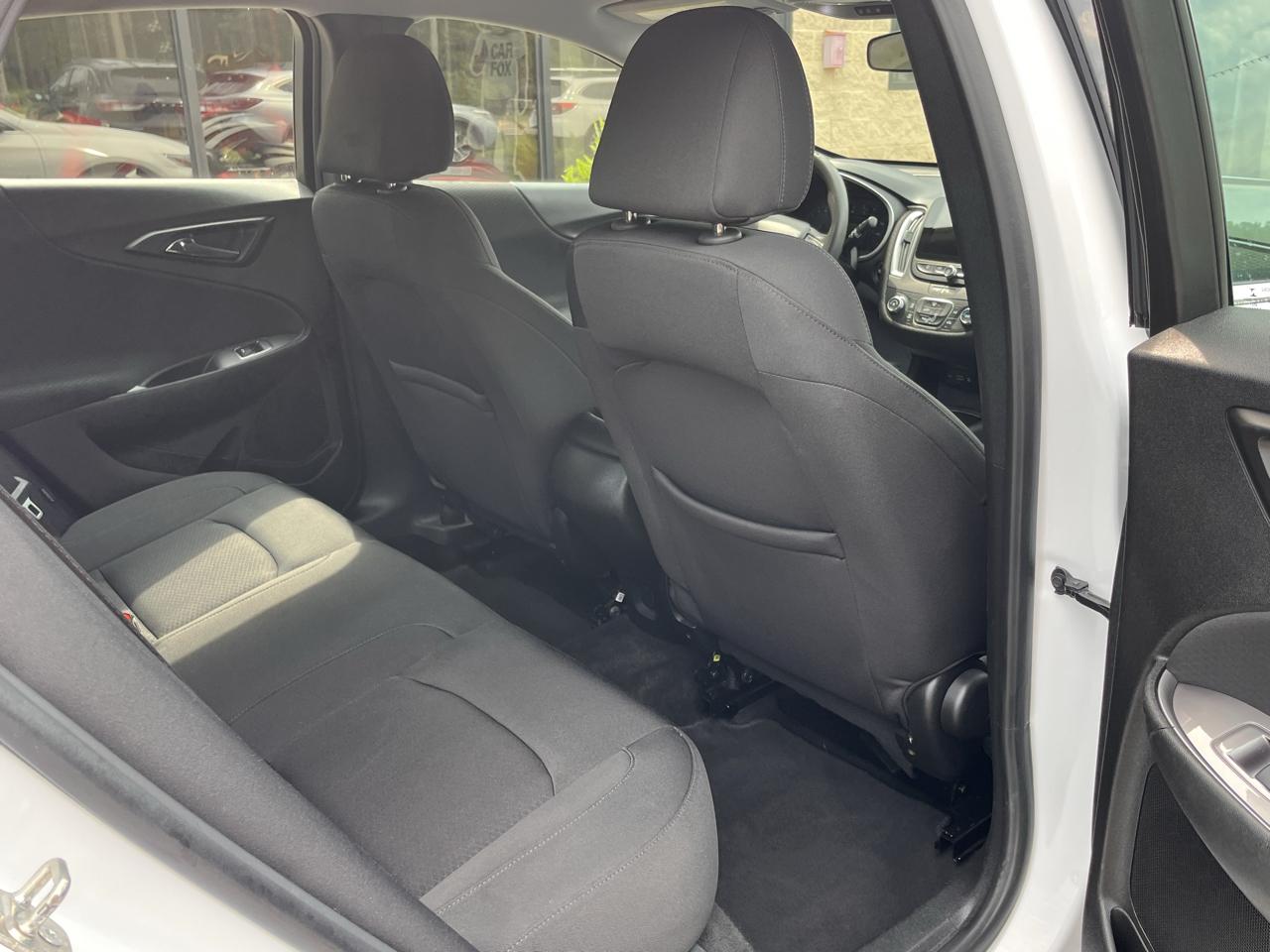Chevrolet Malibu 4dr Sdn LS w/1FL 2020