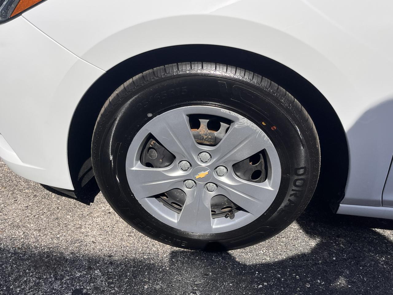 Chevrolet Cruze 4dr Sdn 1.4L LS w/1SB 2017