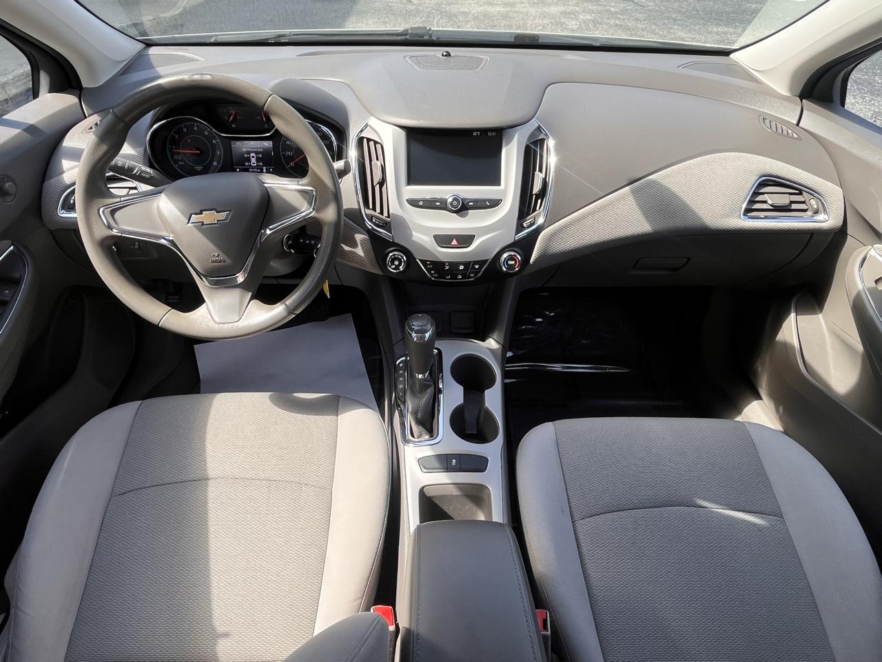Chevrolet Cruze 4dr Sdn 1.4L LS w/1SB 2017