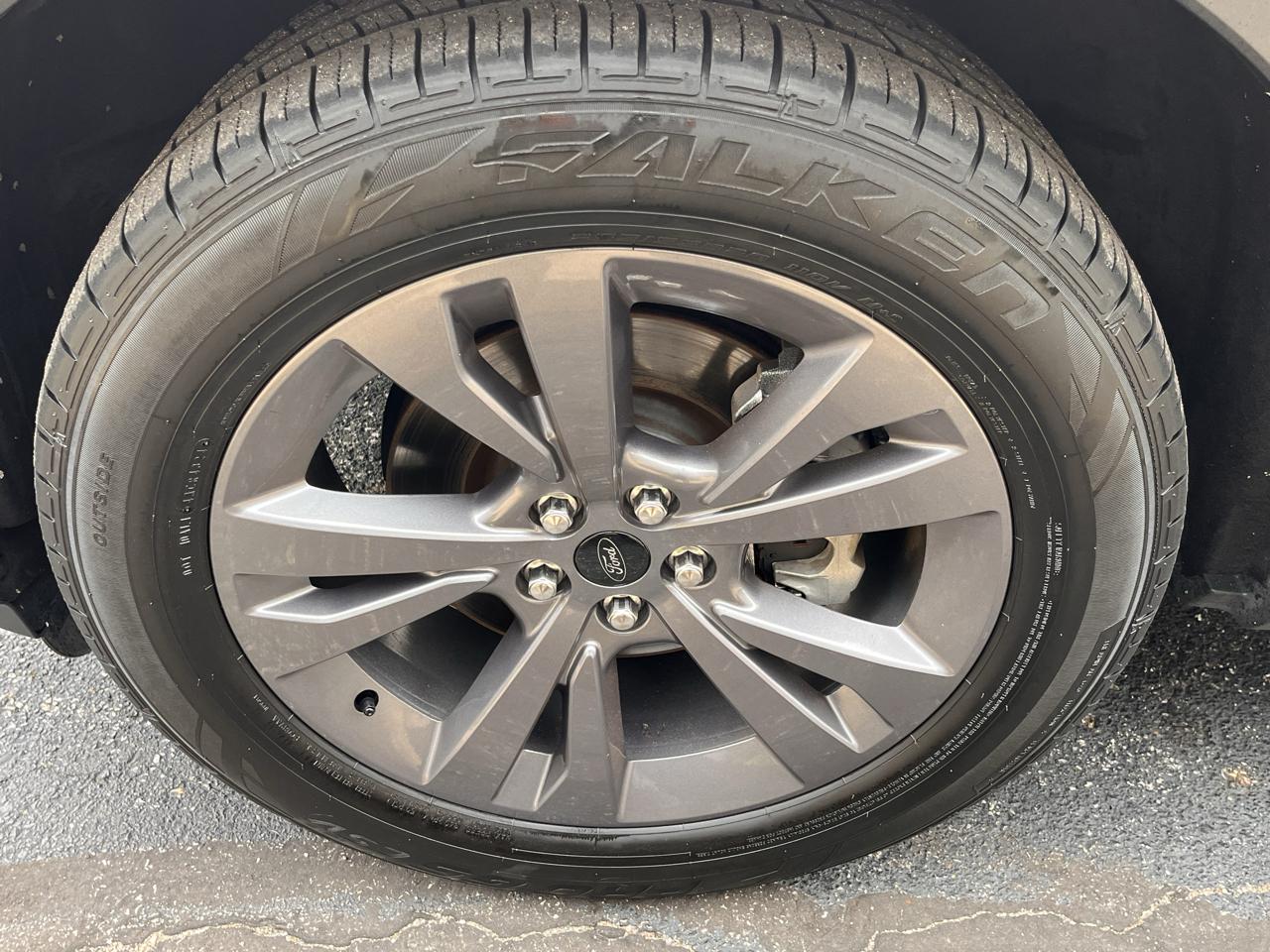 Ford Explorer XLT 4WD 2023