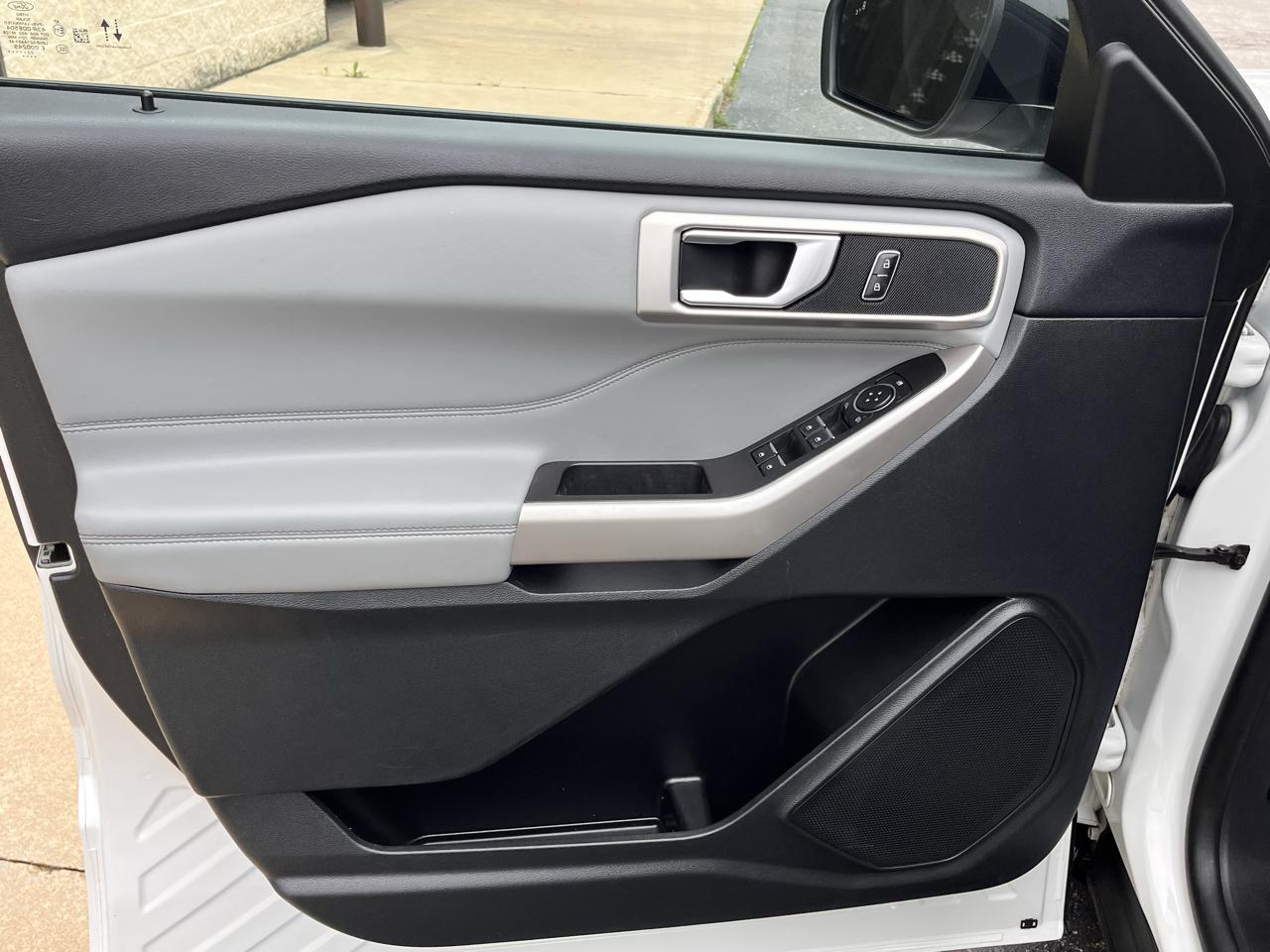 Ford Explorer XLT 4WD 2023