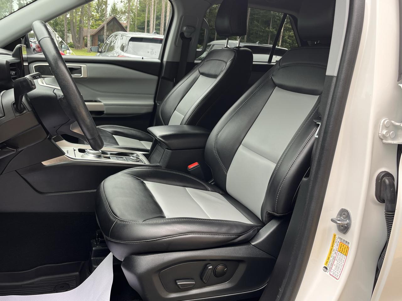 Ford Explorer XLT 4WD 2023
