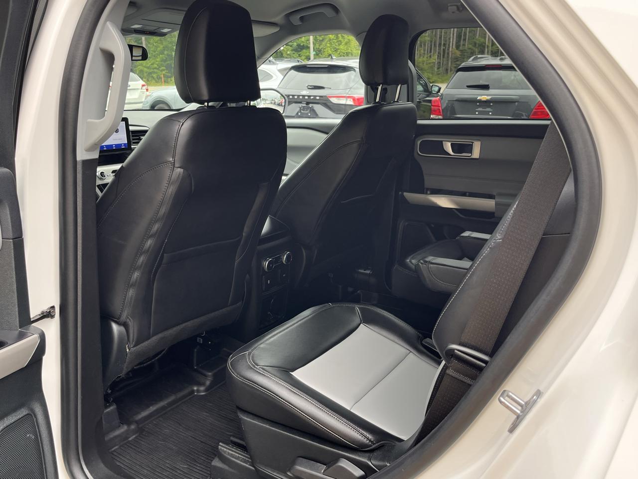 Ford Explorer XLT 4WD 2023