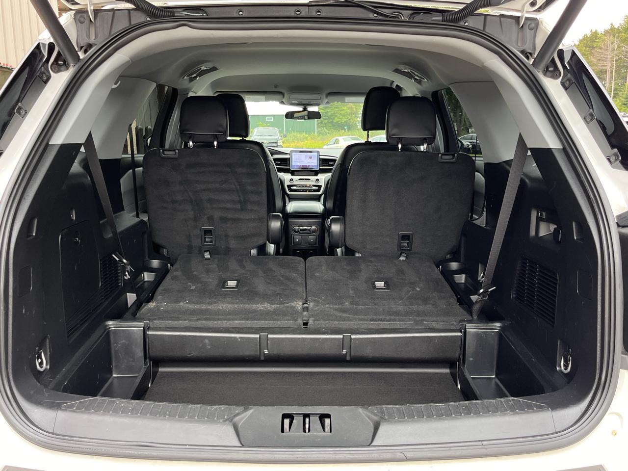 Ford Explorer XLT 4WD 2023