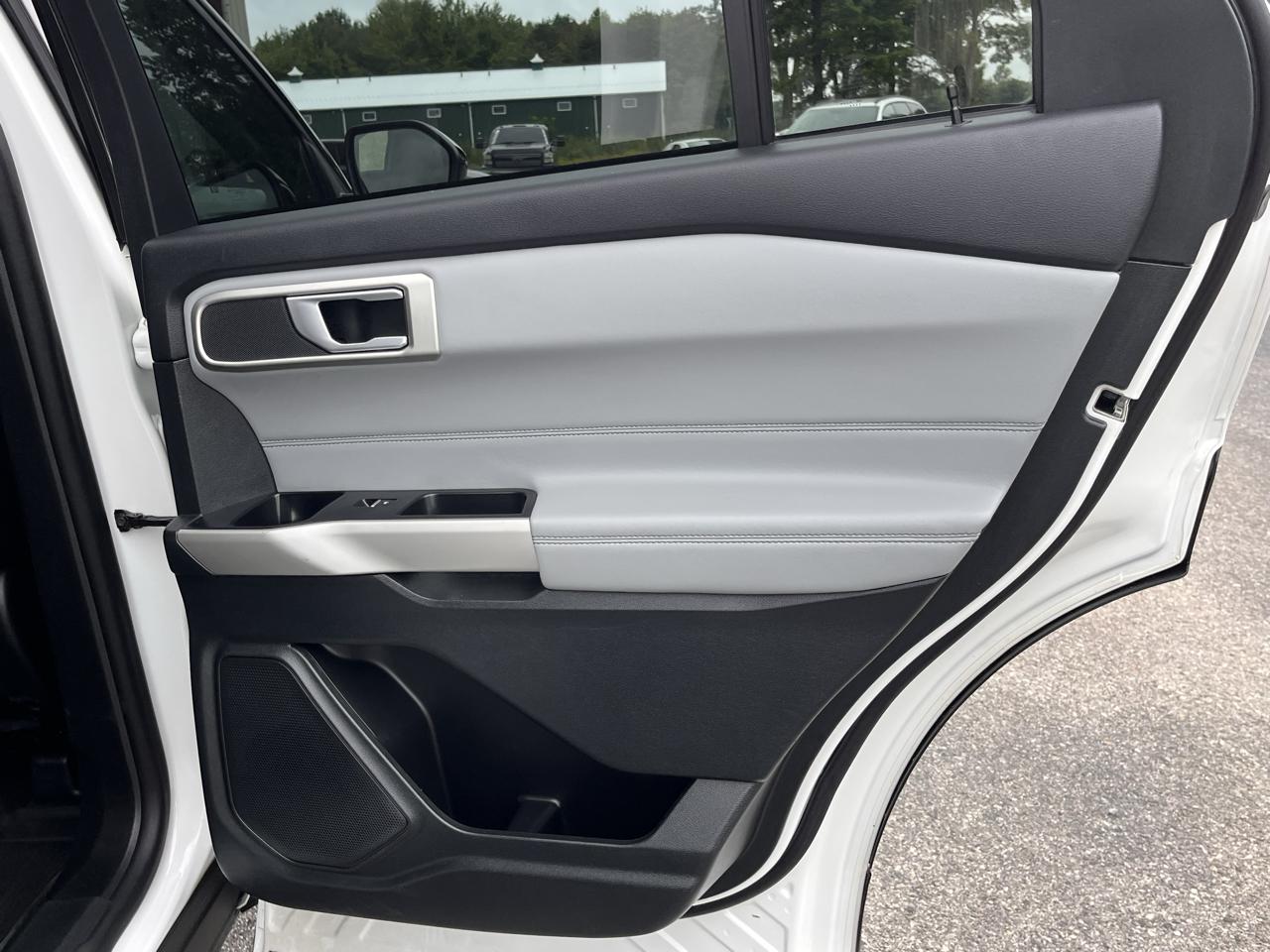 Ford Explorer XLT 4WD 2023