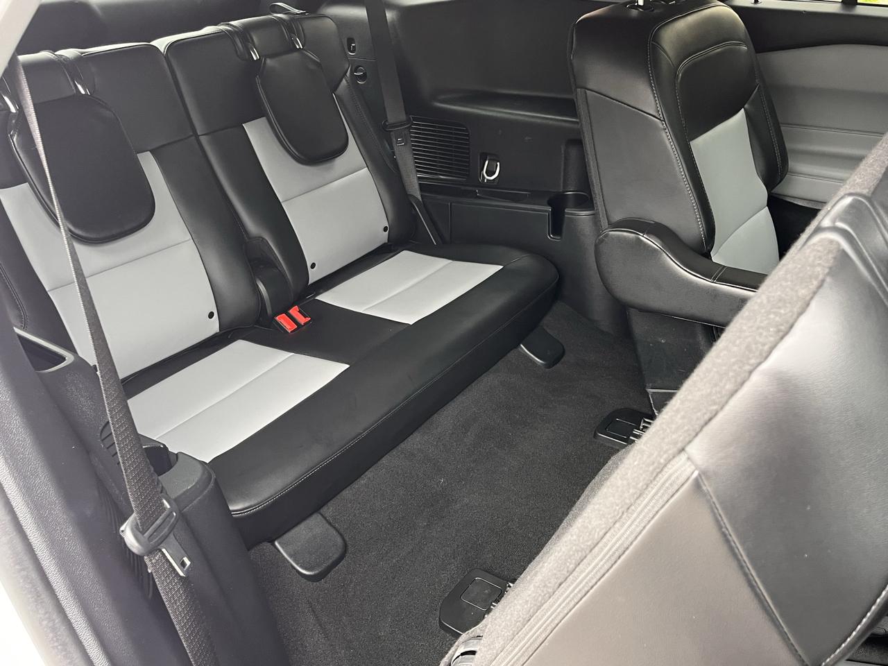 Ford Explorer XLT 4WD 2023