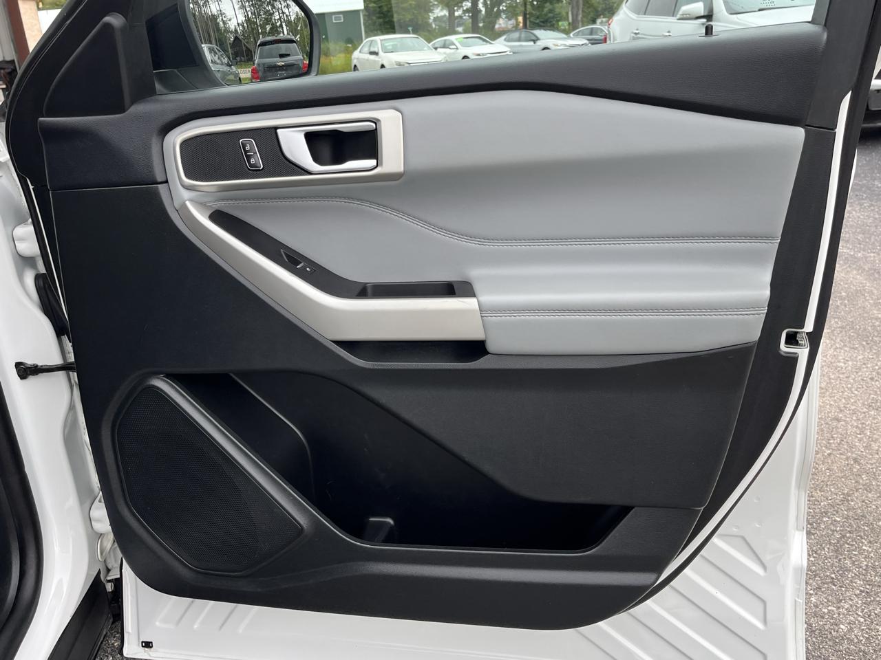 Ford Explorer XLT 4WD 2023