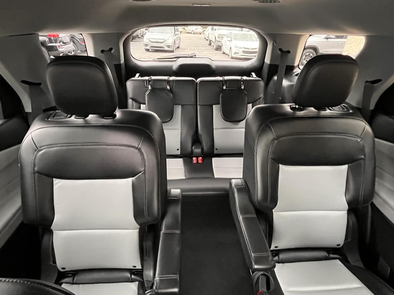 Ford Explorer XLT 4WD 2023